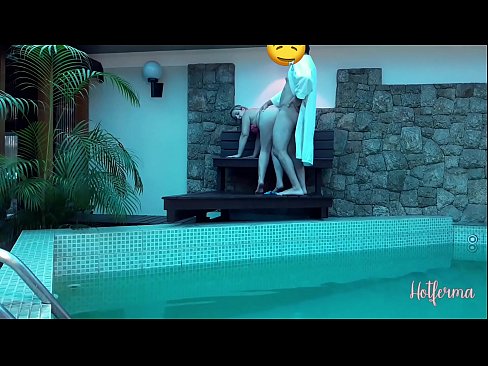 ❤️ Boss neskamea igerilekura gonbidatzen du, baina ezin izan dio beroari eutsi ❤️❌ Porno fb %eu.kenhdammy.topan ﹏